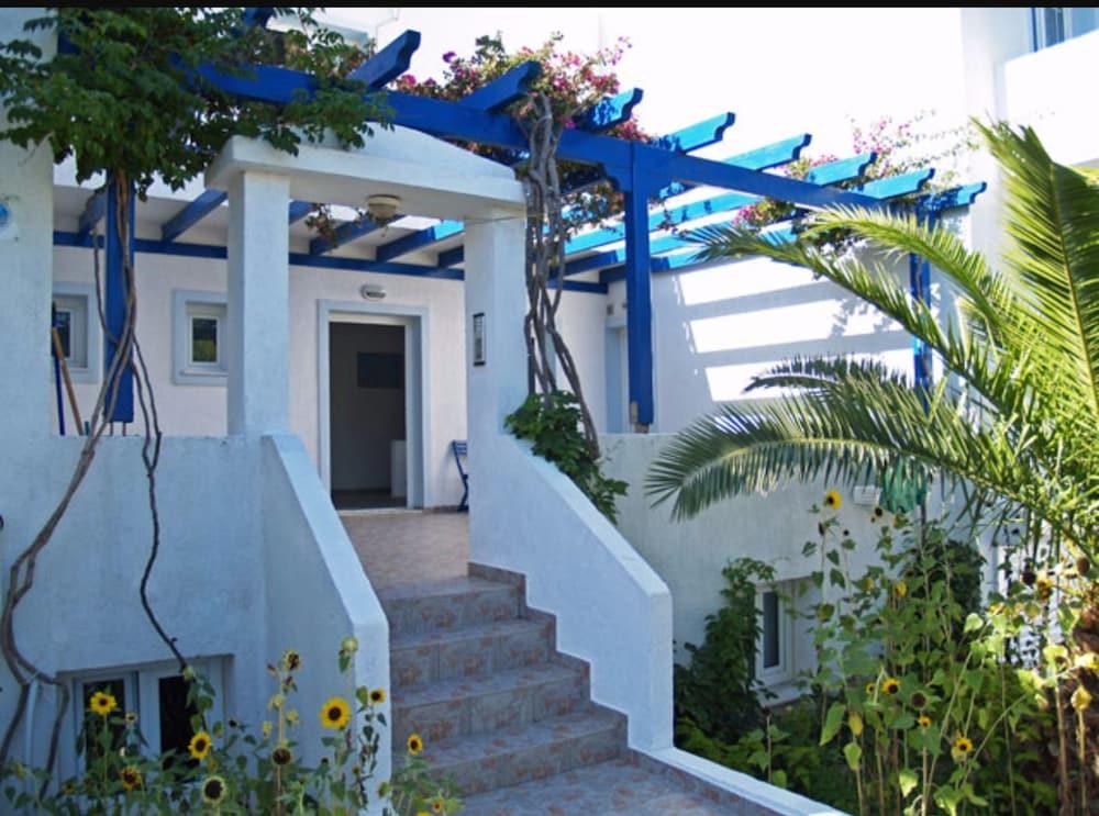 Anna Zisimos Otel Adamantas  Dış mekan fotoğraf